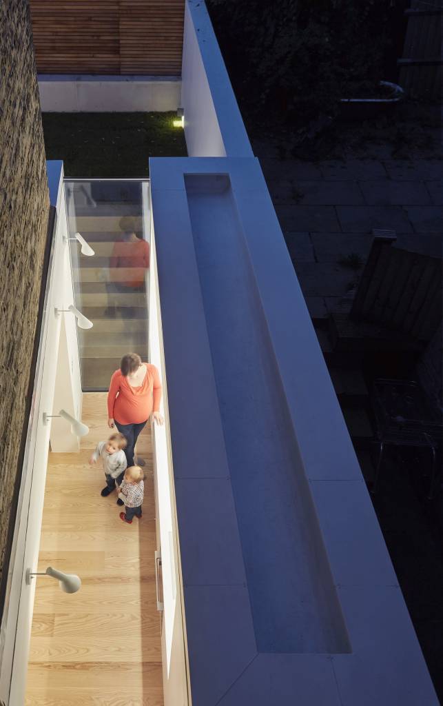 house-extension, london-house, victorian-house, glass-extension, London, Natural-light, Glass-sliding-doors, Glass-roof, white-kitchen