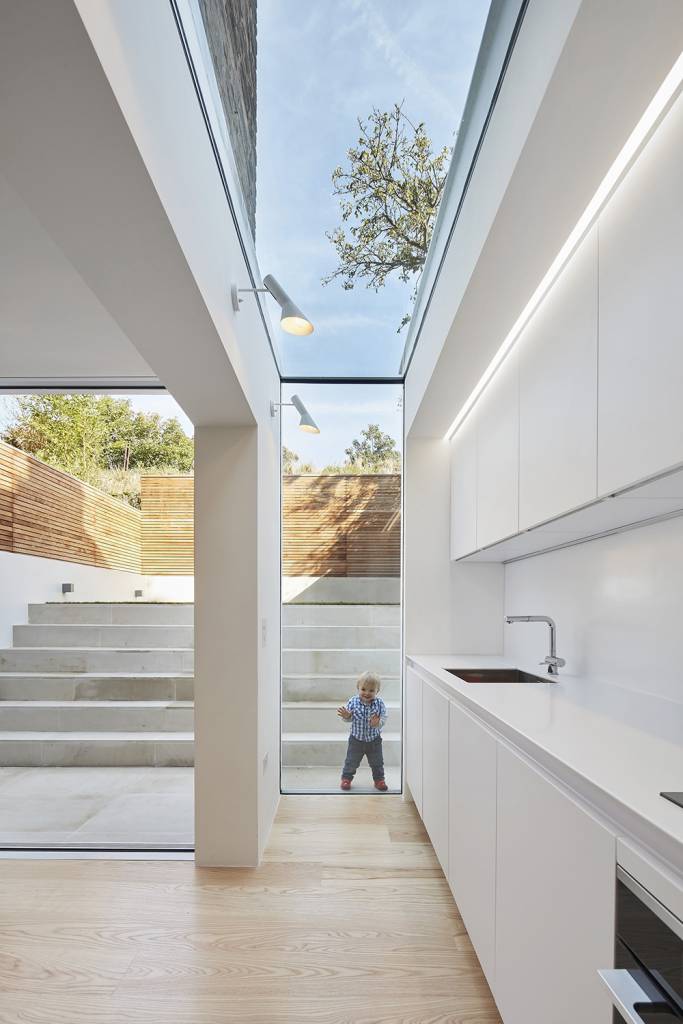 house-extension, london-house, victorian-house, glass-extension, London, Natural-light, Glass-sliding-doors, Glass-roof, white-kitchen
