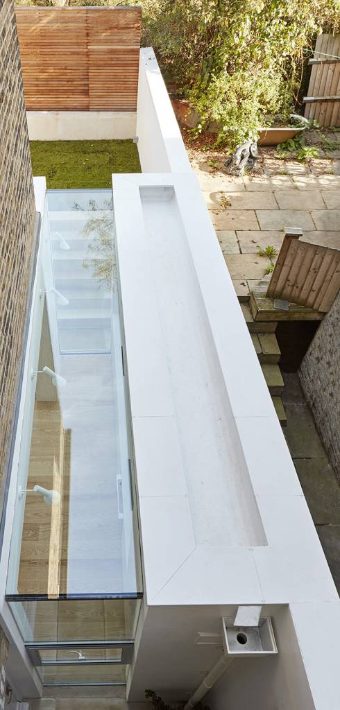 house-extension, london-house, victorian-house, glass-extension, London, Natural-light, Glass-sliding-doors, Glass-roof, white-roof